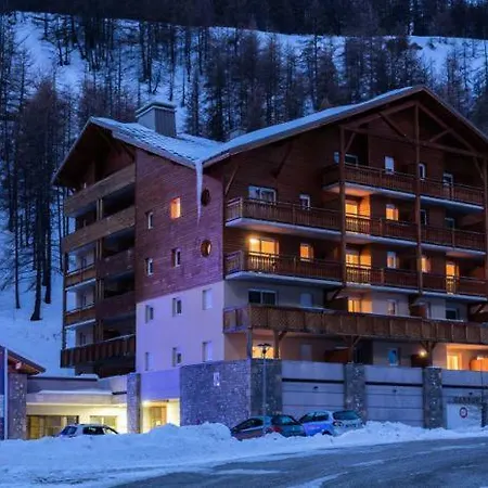 Aparthotel Les Terrasses De Labrau- Les Du Verdon 3*